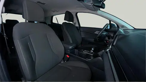 2025 KIA SPORTAGE — фото 4