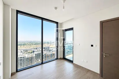 Exclusive Lavish Unit | Study Room | Lagoon View