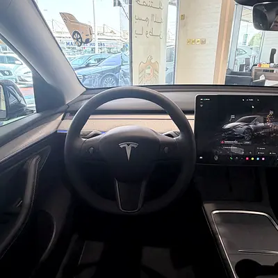 صورة 8 لـ 2024 Tesla MODEL Y