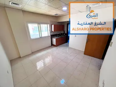 استوديو سنوي وتبريد مركزي مساحه ممتازه موقع حيوي وقريب من كافه الخدمات سهله المخرج لشارقه و دبي