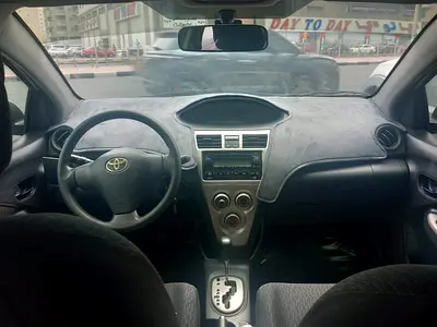 صورة 6 لـ 2010 Toyota YARIS