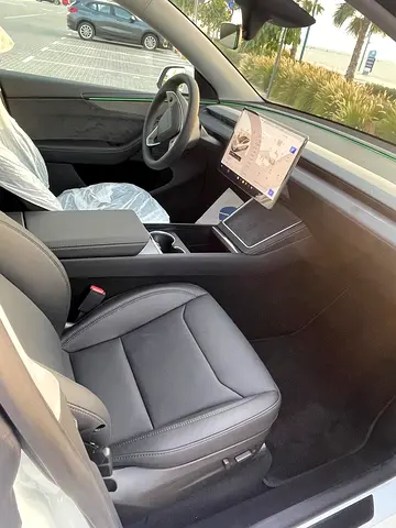2025 Tesla MODEL Y 缩略图 7