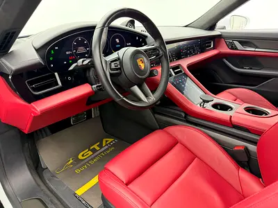 2021 Porsche TAYCAN 照片 9