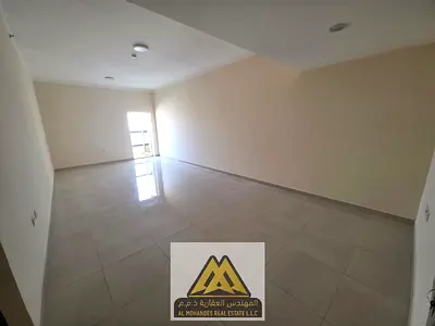 3-bedroom apartment with a living room for annual rent in Al Jurf 2 - Ajman A great opportunity for