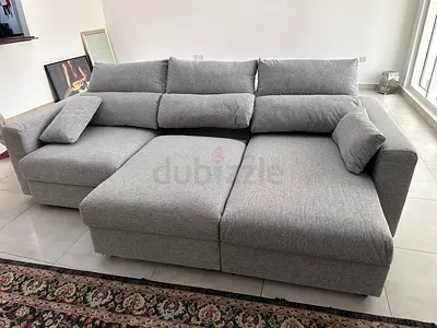 Almost New IKEA ESKILSTUNA L shape sofa Bed light Grey