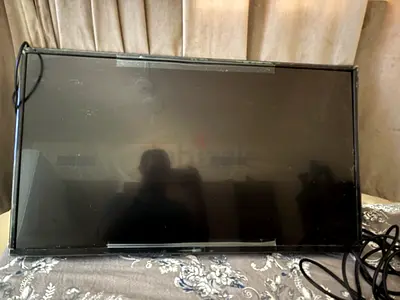 Ikon 32” Tv