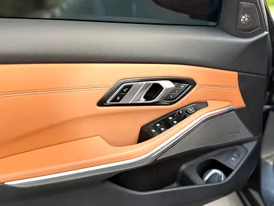 BMW 3 Series 330i, миниатюра 12