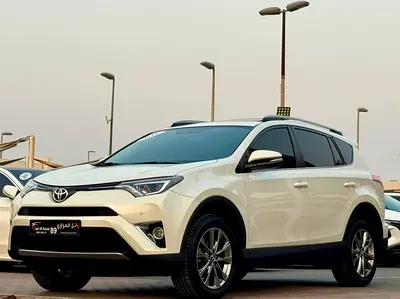 2018 Toyota RAV 4 — фото 2