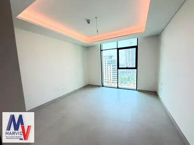شقة كورنر بغرفتي نوم | مناظر متعددة | الوصول إلى الشرفة