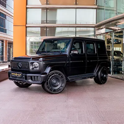 2025 MERCEDES G63  ( FULL CARBON ) ( SIDE STEPS) ( ROLLS ROYCE DOORS ) ( GCC ) ( WARRANTY + SERVICE)