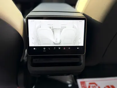 صورة 8 لـ 2025 Tesla MODEL 3