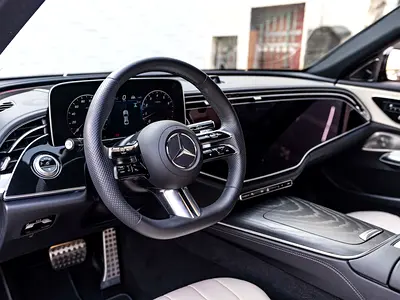 Mercedes-Benz E-Class E 300, миниатюра 4