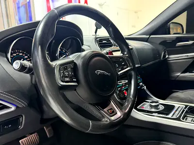 2017 Jaguar XE 缩略图 7