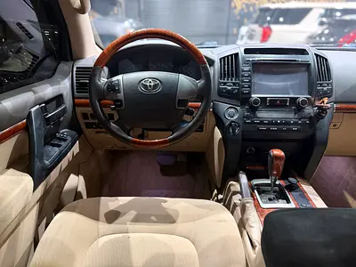 صورة 13 لـ 2015 Toyota LAND CRUISER