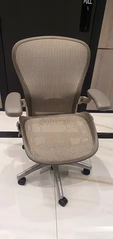 Herman Miller Areon Classic Chairs For Selling