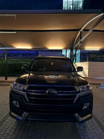 Toyota Land Cruiser V8 VXR Grand Touring Sport 2020 | Full Service History