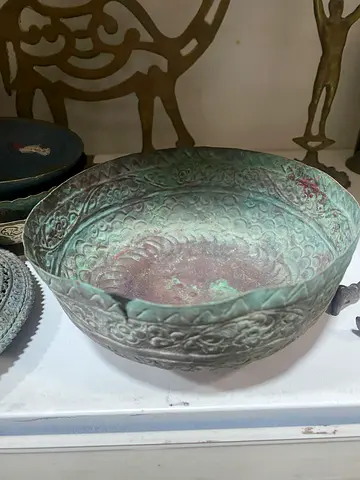 Antique vessel design