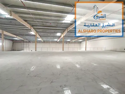 مستودع للإيجار | 31,000 قدم | خلف السوق الصيني | كهرباء 100 كيلو | مناسب للشحن والتخزين | موقع استراتيجي | 1.7 مليون