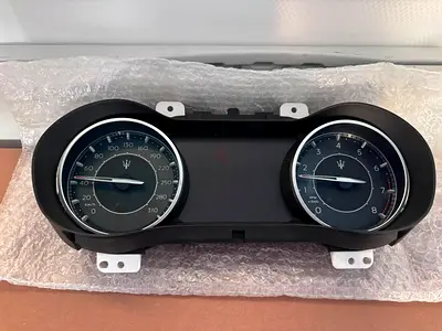 Maserati - Instrument panel/ gauge cluster - 670153983