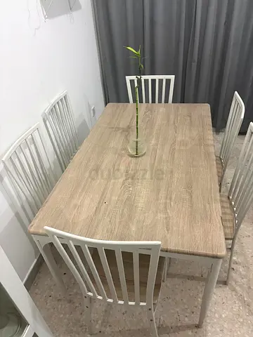 Dining table with 6 chairs