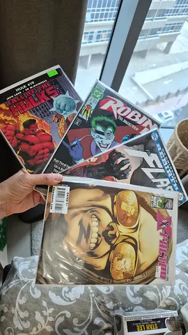 4 Comics
