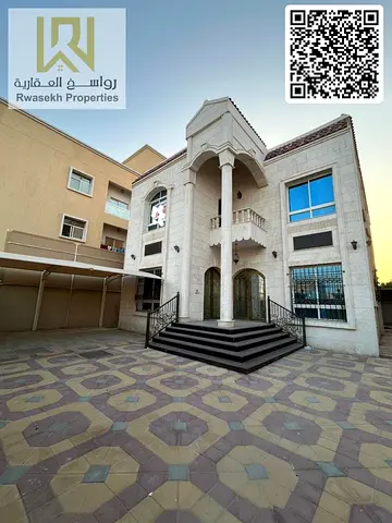 للبيع فيلا فاخرة في الروضة 2 تشطيب راقٍ شامل الكهرباء والمياه والتكييف، موقع مميز ومساحات واسعة جاهزة للسكن بسعر ممتاز جداً