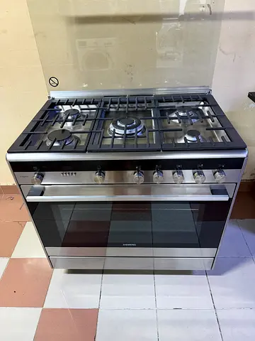 Siemens Combined stove top Gas oven Electric 90Cm , DELIVERY + WARRANTY