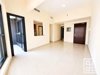 الطابق العلوي بغرفتي نوم | برج إسكان مارينا | إطلالة على وسط المدينة