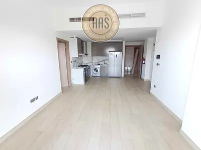 Luxurious and spacious 3BHK apartment with fully fitted kitchen only 120K ready to move