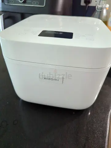 Xiaomi Smart Multifunctional Rice Cooker – Minimalist White Design
