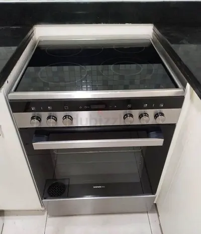 Siemens Ceramic Electric Cooker with Oven - Good Working Condition