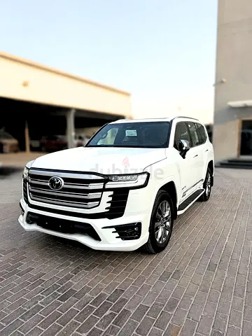 Toyota Land Cruiser (LC300) VXR Twin Turbo 3.5L 2026 - Brand New - GCC Specs
