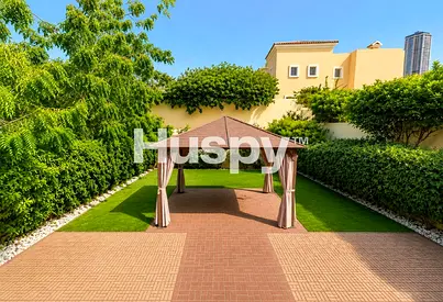 Vacant | Corner Unit | Next to Pool and Park