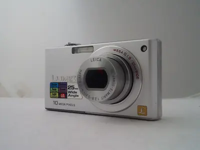 Panasonic Lumix DMC-FX36 Compact 10MP Point-and-Shoot Camera - Silver