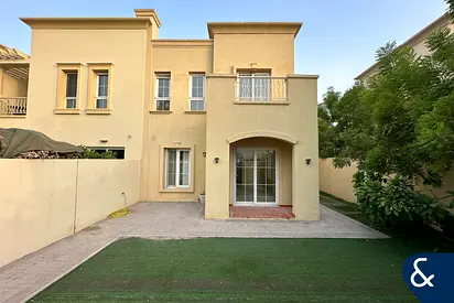 End-Unit | 2 Bedroom + Study | Springs 9