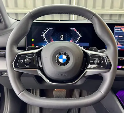 صورة مصغرة 13 لـ 2025 BMW 5-SERIES
