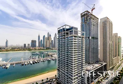Full Palm View / High Floor / Vacant