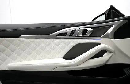 2022 BMW M8 photo 11
