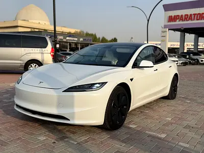 صورة 3 لـ 2025 Tesla MODEL 3