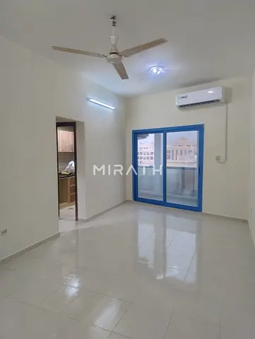 CLOSED KITCHEN | SPACIOUS BALCONY | CLOSE TO METRO | FAMILY BUILDING