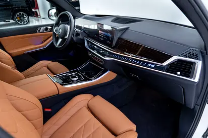 2025 BMW X5 缩略图 9