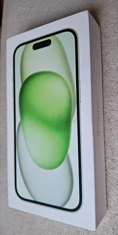 Brand new sealed Apple iPhone 15 (Green) in box / New - TDRA