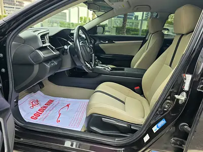 صورة 9 لـ 2017 Honda CIVIC