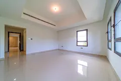 Lavish Living in a Prestigious Community l Direct from Owner