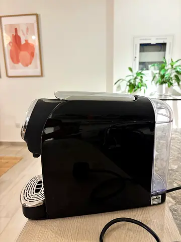 Lavazza Firma compact espresso / coffee machine in good working condition