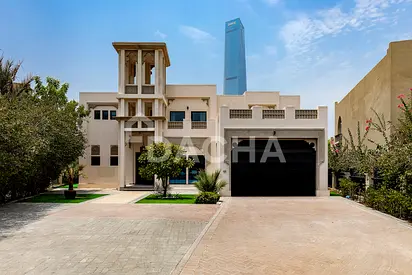 RENOVATED | 4 BEDROOM | CLOSE TO MOSQUE