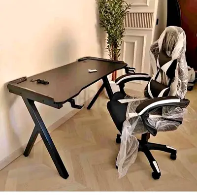 Brand New gaming Table and gaming chairs available