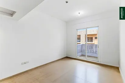 Community View | Vacant | Built In Wardrobe