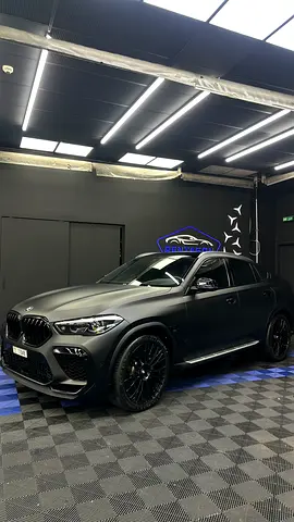 2021 BMW X6 — миниатюра 3