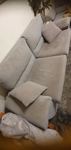 Light grey 3-seater fabric sofa with cushions - good condition